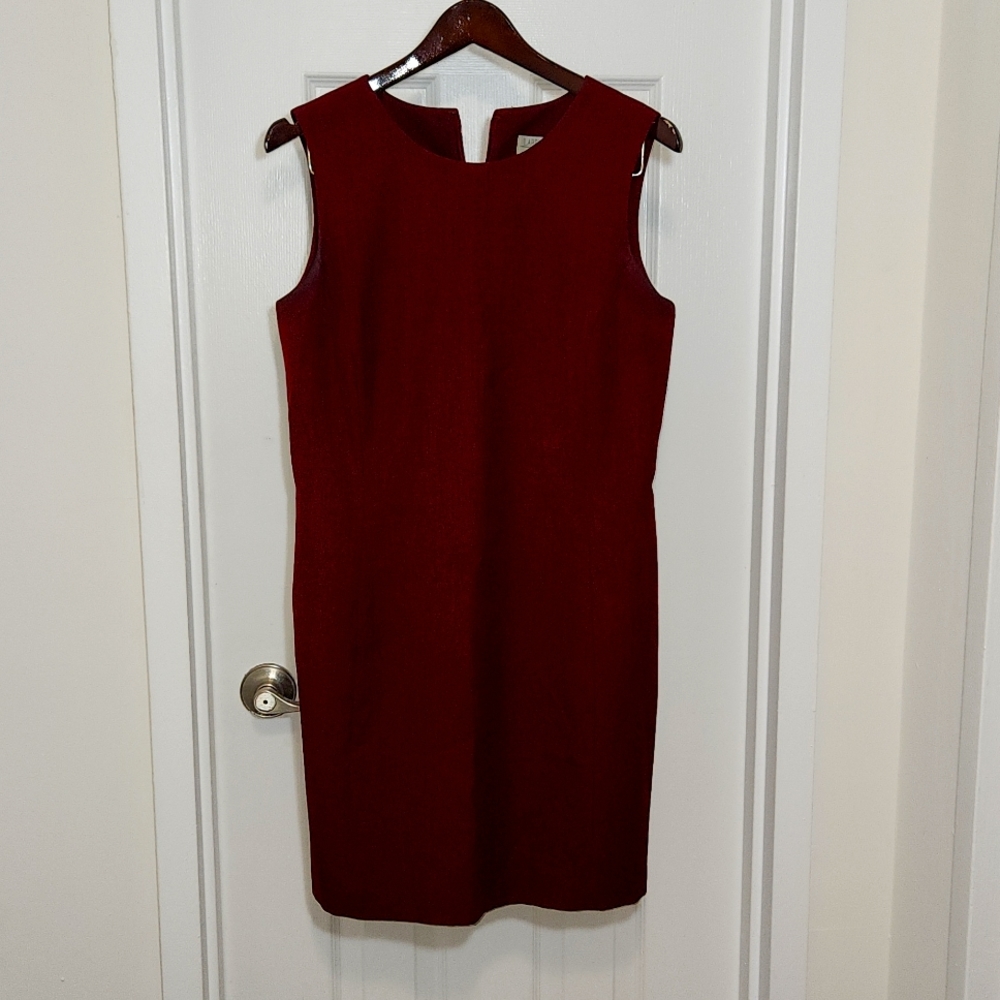 Larry Levine crimson sheath dress
